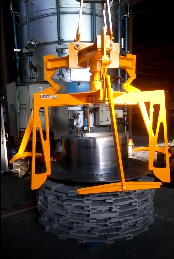 Palonnier de levage prise automatique dépose automatique de plateau