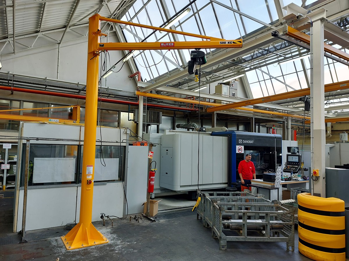 Potence profil creux palan électrique à chaîne